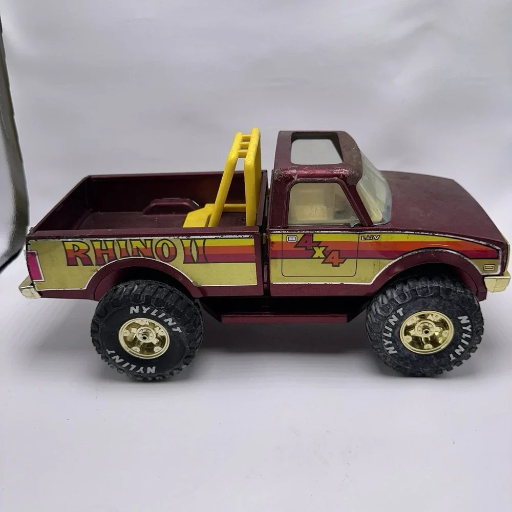 Vintage NYLINT Pressed Steel Rhino 2 LUV 4x4 Chevy Baja Pickup Truck Made In USA